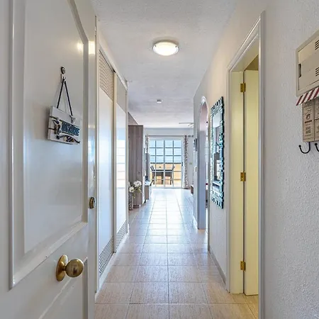 Floor View By Altamarhomes * Лос Кристианос